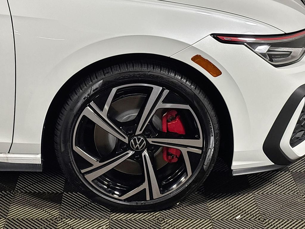 2025 Volkswagen Golf GTI 2.0T SE