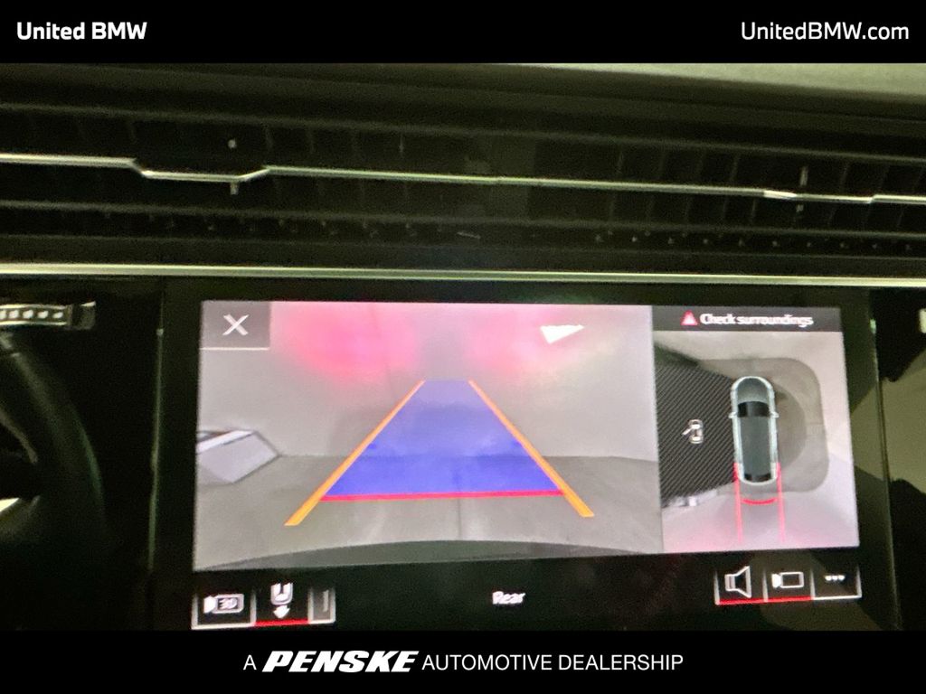 Thumbnail: 2022 Audi SQ8 - 17