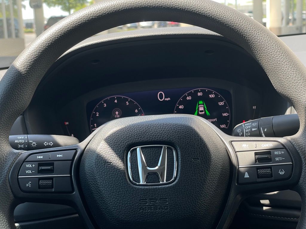 2025 Honda Accord SE 12