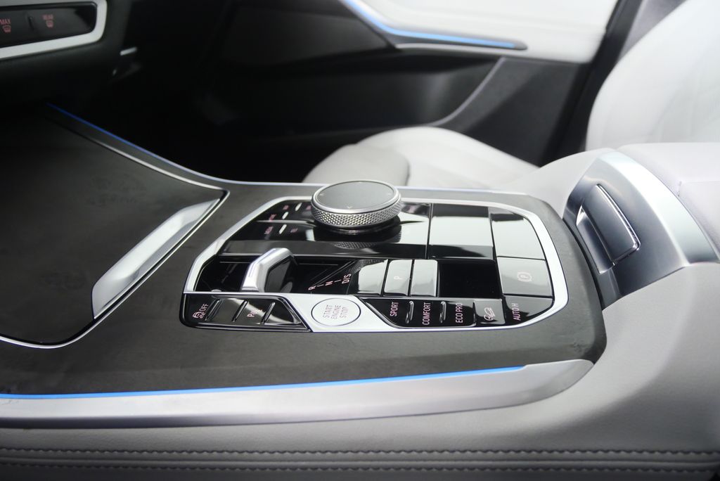 Thumbnail: 2025 BMW X5 - 24