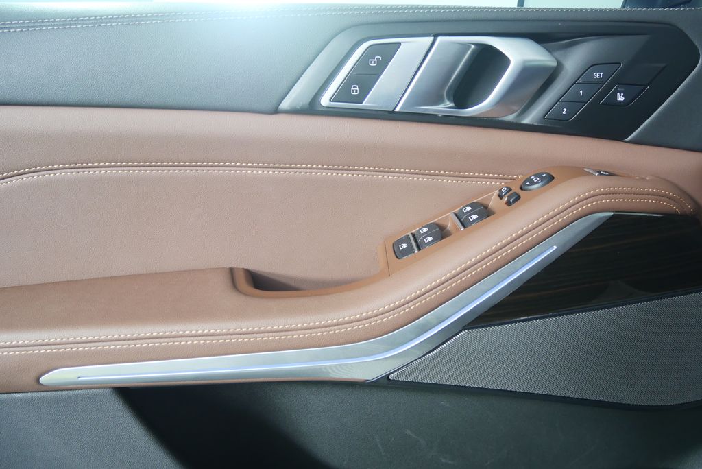 Thumbnail: 2024 BMW X5 - 8