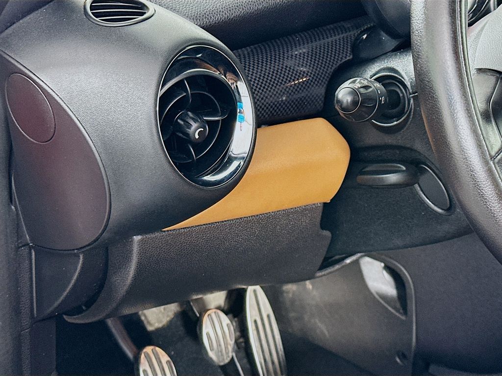 Thumbnail: 2013 MINI Cooper - 10