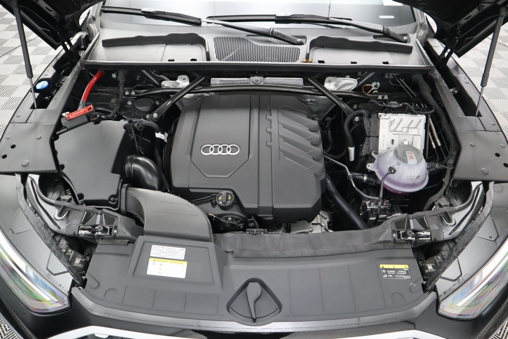 Thumbnail: 2025 Audi Q5 - 31