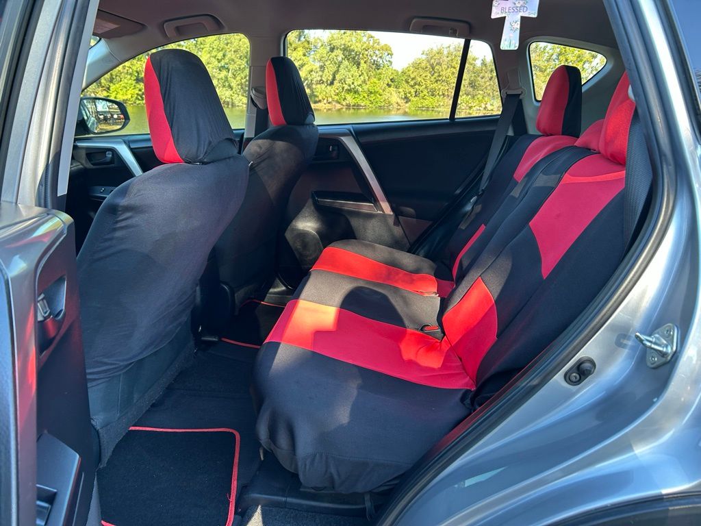 Thumbnail: 2018 Toyota RAV4 - 13