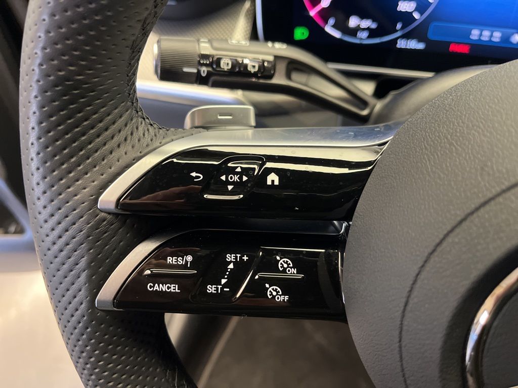 Thumbnail: 2025 Mercedes-Benz GLC - 14