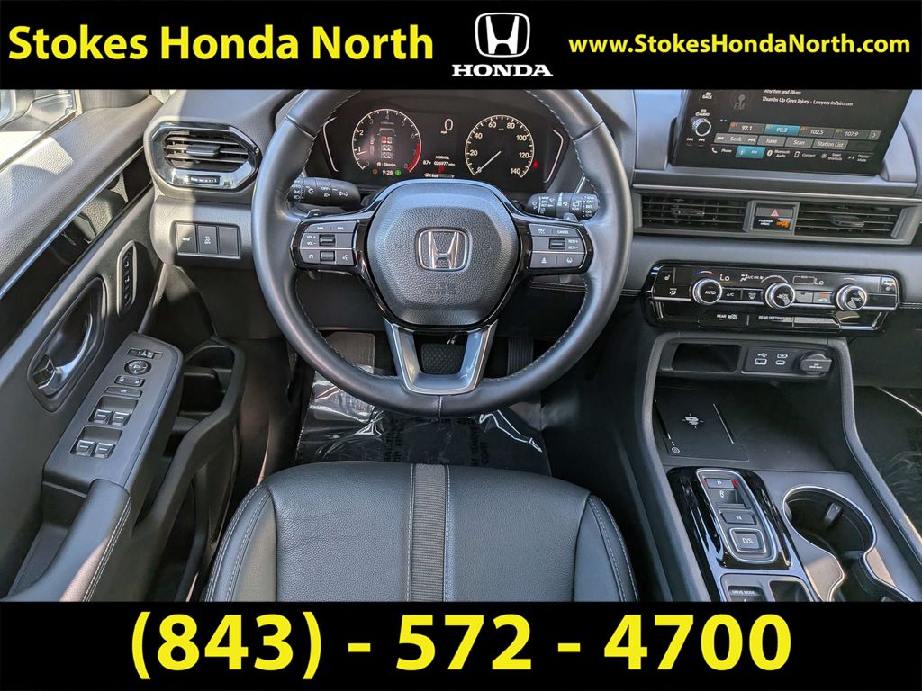 Used 2025 Honda Pilot SUV