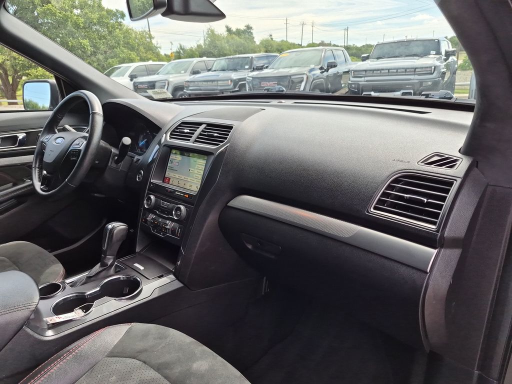 Used Car 2018 Ford Explorer  Xlt For Sale Under $15,000 In Austin, Texas