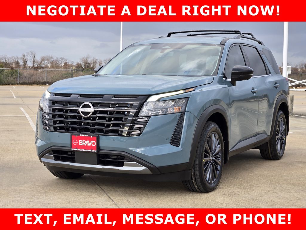 2026 Nissan Pathfinder SL