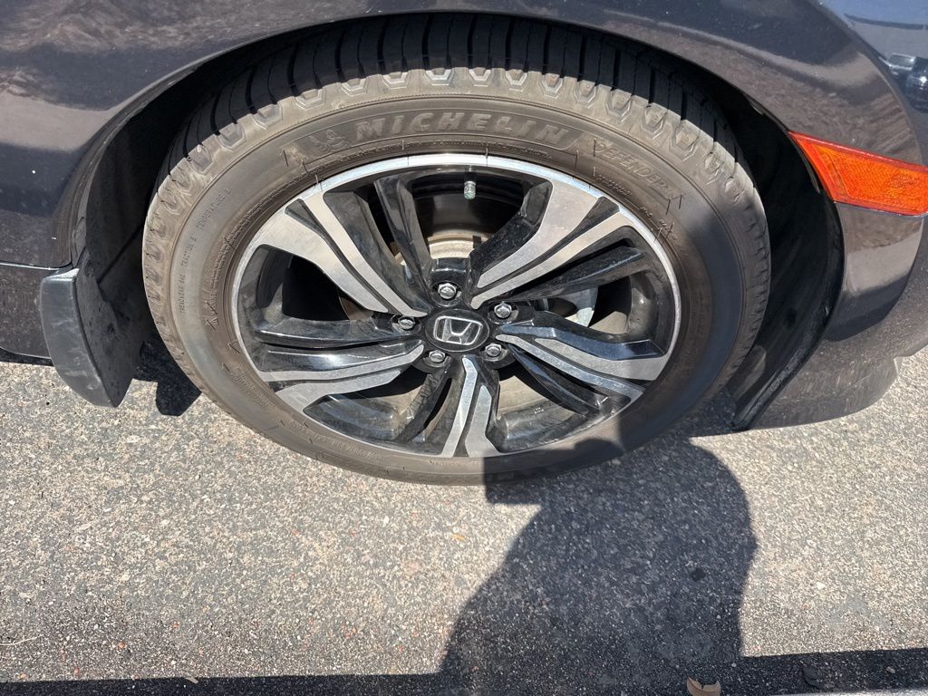 Thumbnail: 2018 Honda Civic - 4