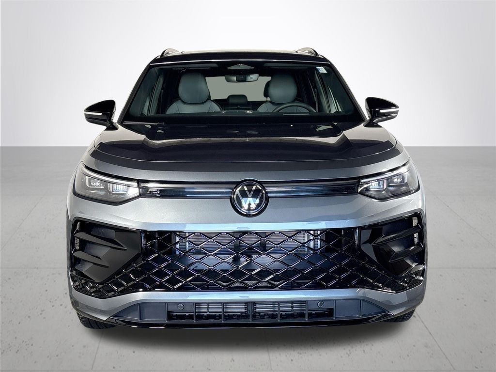2025 Volkswagen Tiguan 2.0T SE R-Line Black