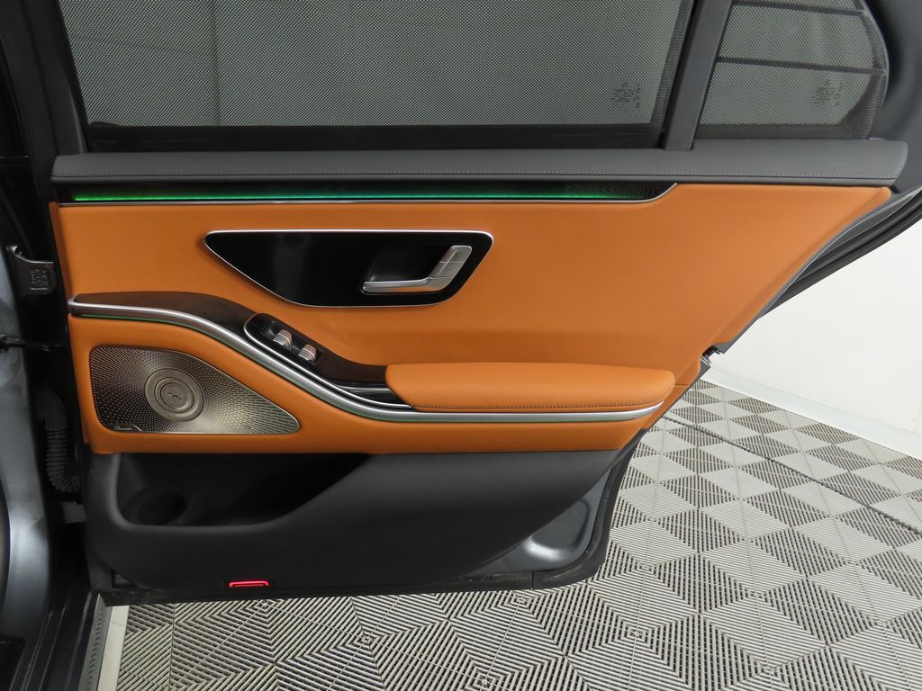 Thumbnail: 2023 Mercedes-Benz S-Class - 26