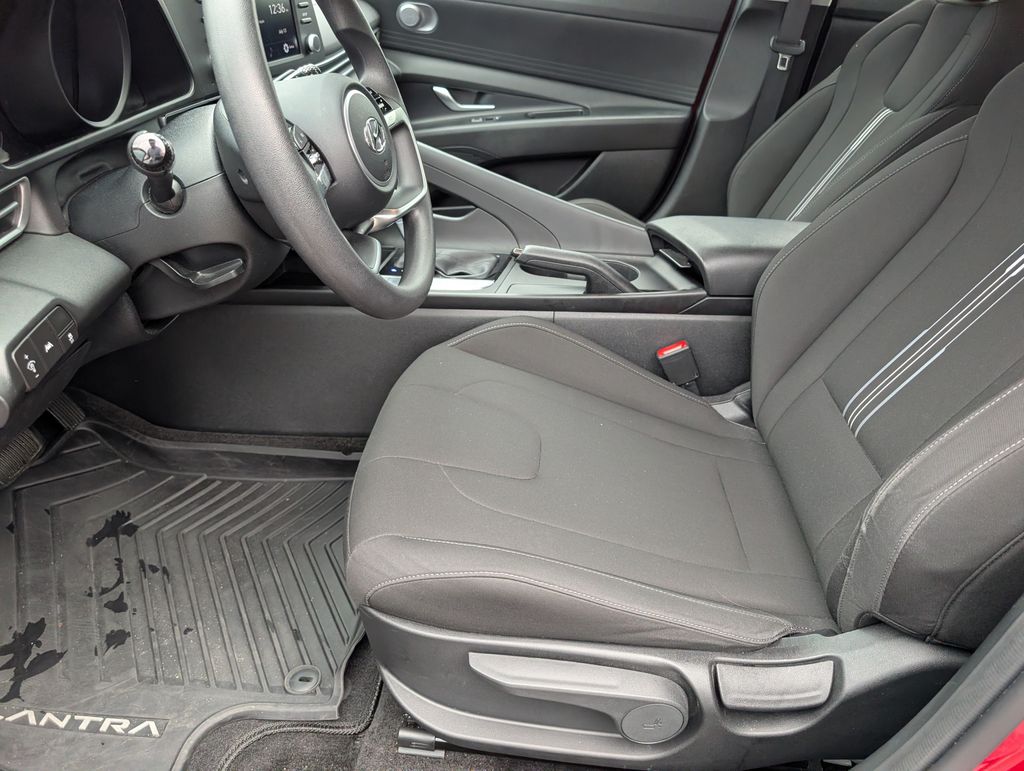 Used 2023 Hyundai Elantra Sedan