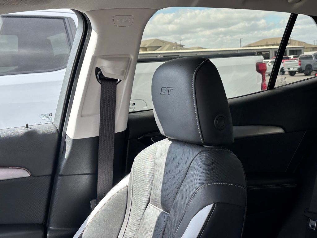 Used Car 2025 Buick Envision  Sport Touring For Sale Under $35,000 In Austin, Texas