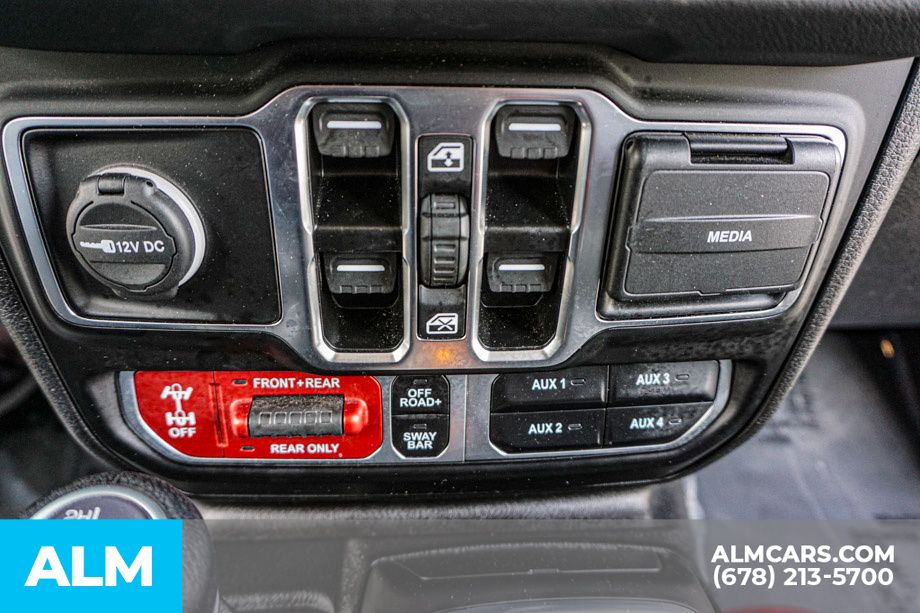 Used 2025 Black Jeep Rubicon image 44