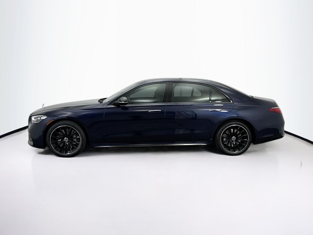 Thumbnail: 2023 Mercedes-Benz S-Class - 8