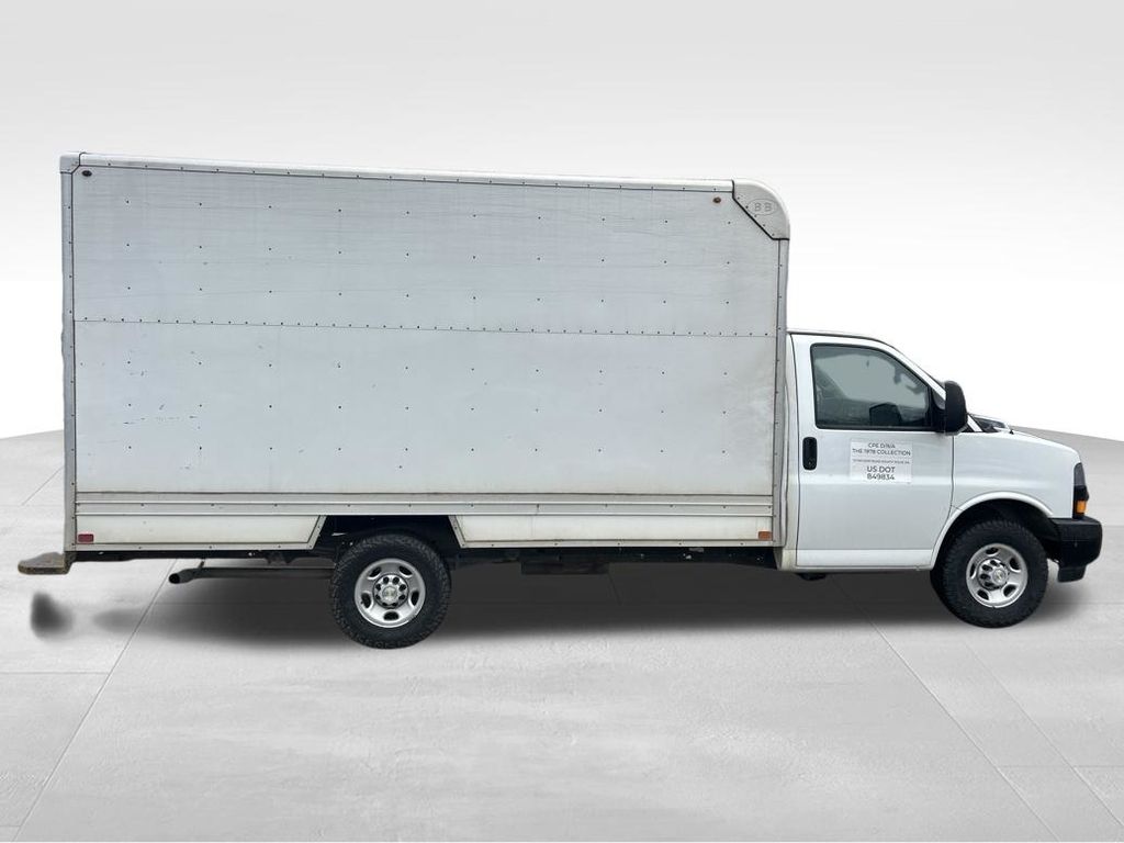 2022 Chevrolet Express 3500 Work Van - 6