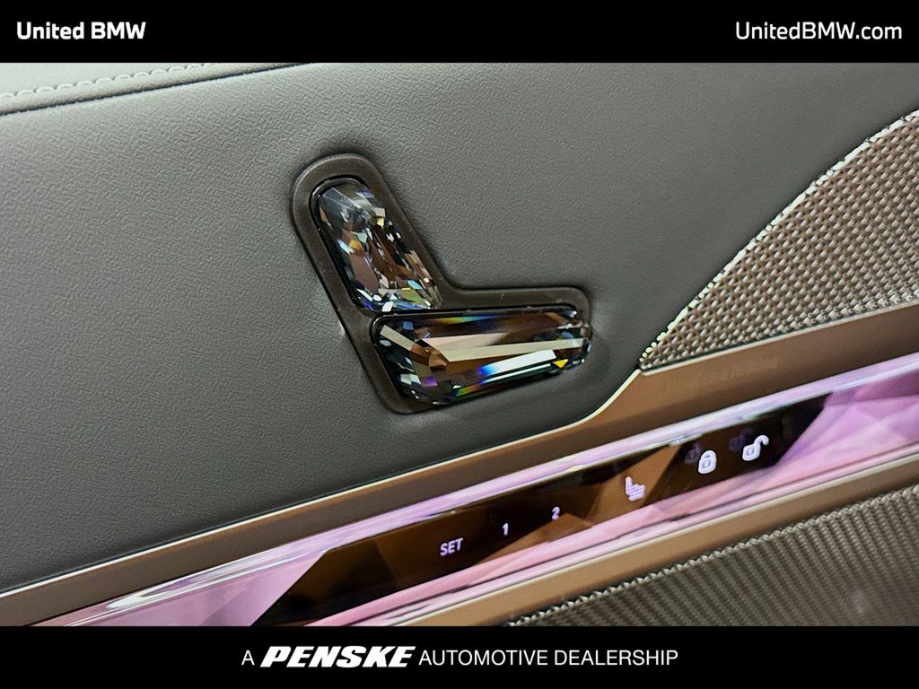 Thumbnail: 2026 BMW 7 Series - 3