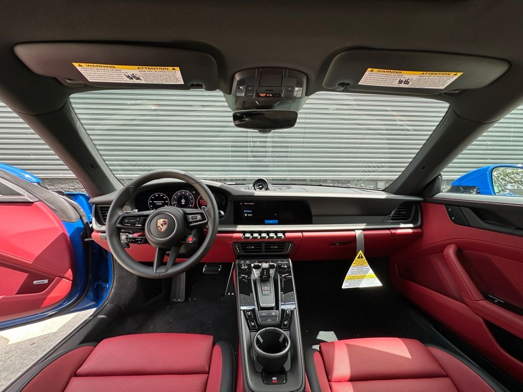 Thumbnail: 2025 Porsche 911 - 20