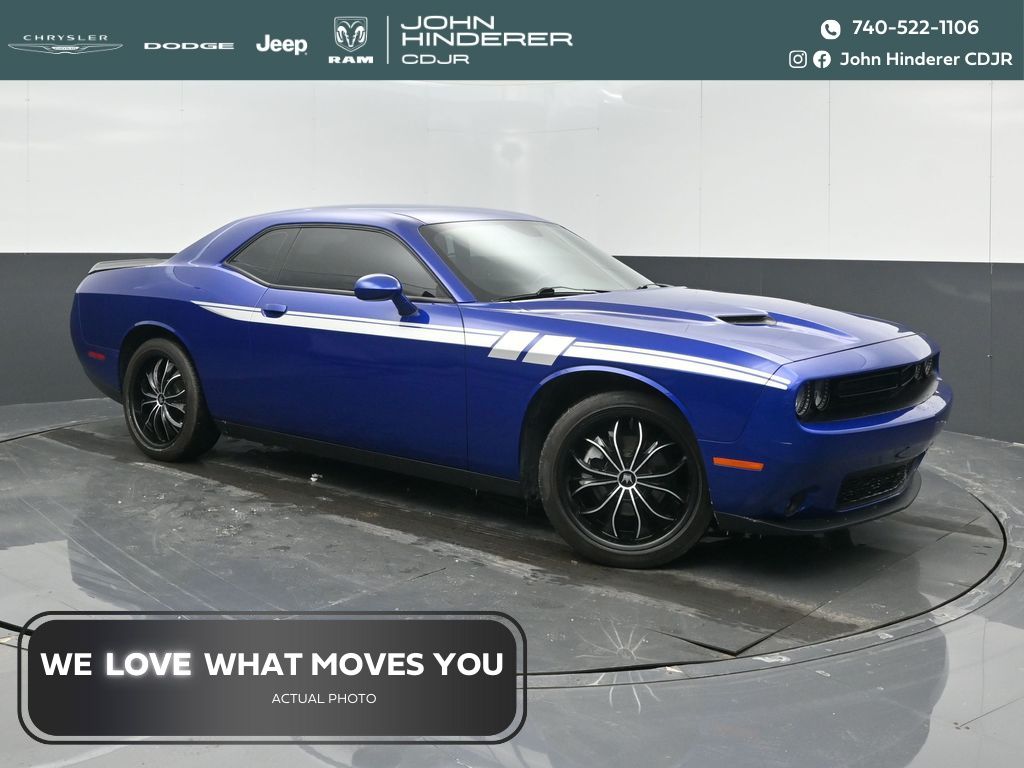 2022 Dodge Challenger SXT RWD
