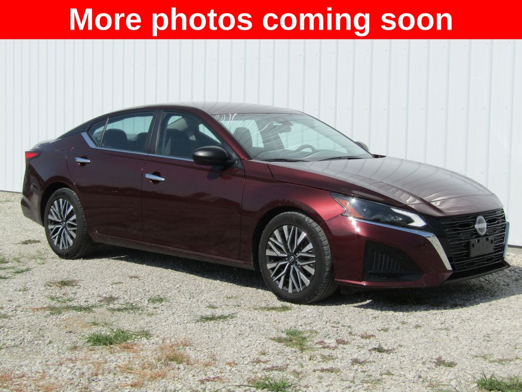Garnet Pearl Metallic 2024 Nissan Altima Sedan Front-Wheel Drive Continuously Variable Transmission