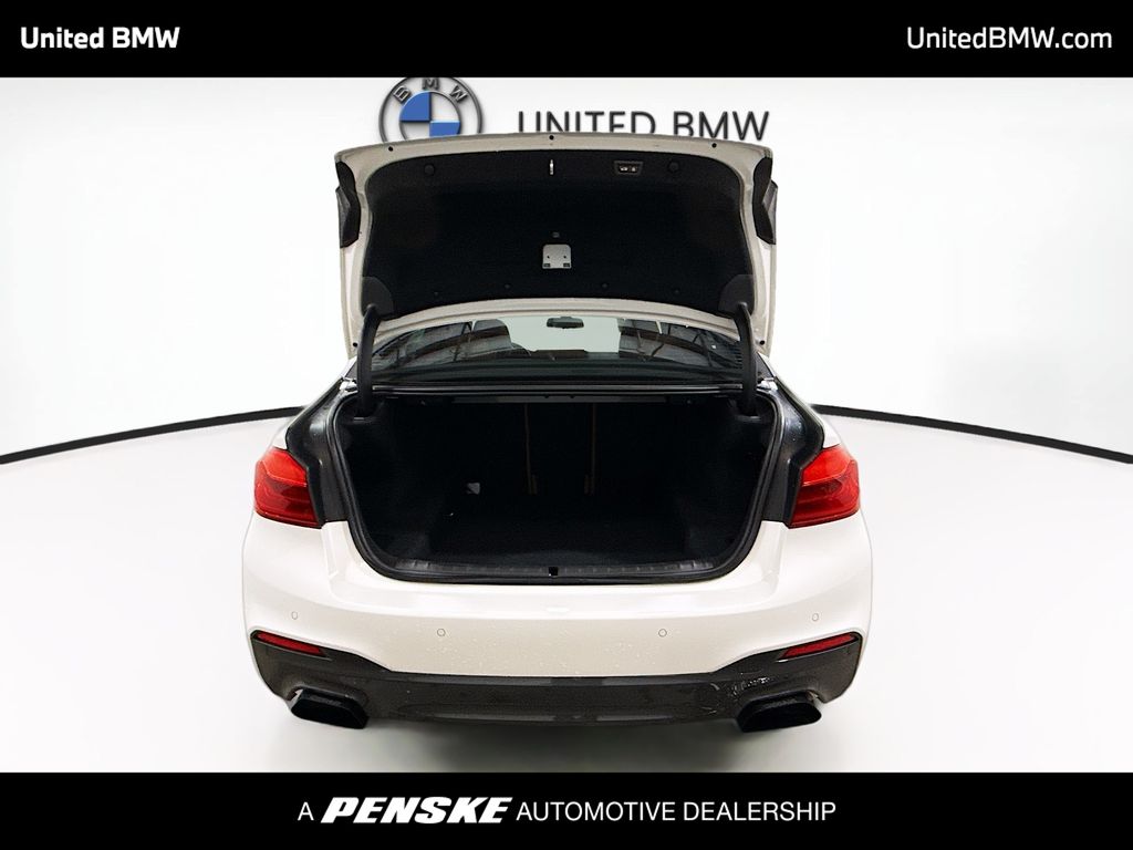 Thumbnail: 2018 BMW 5 Series - 14