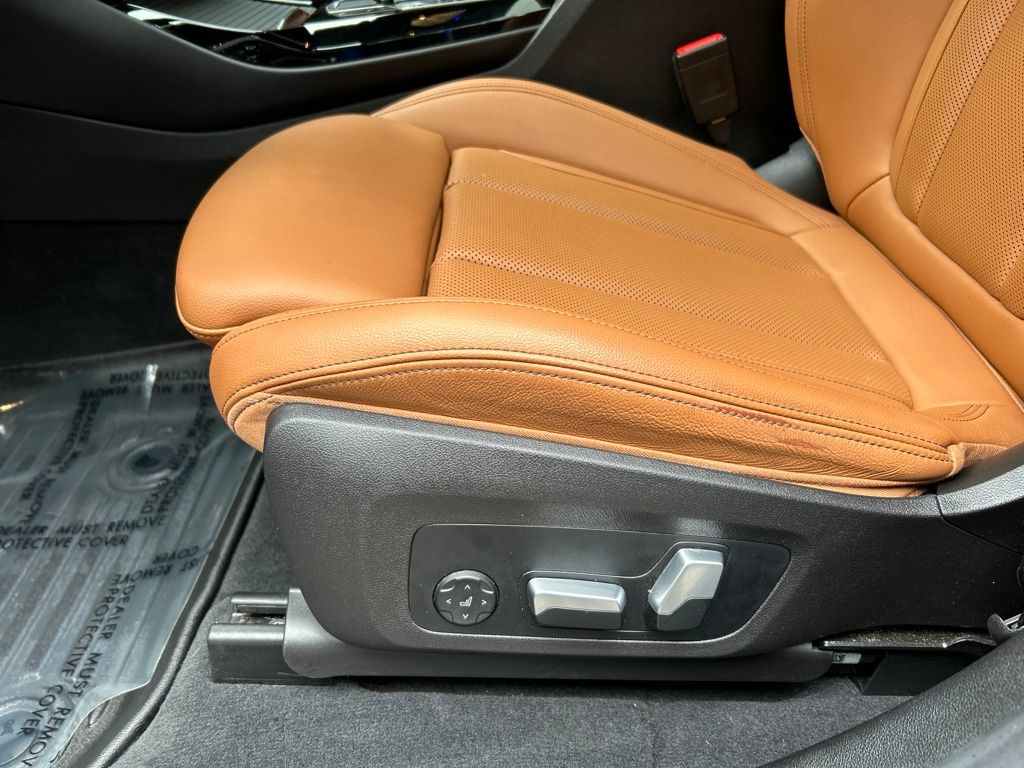 Used 2023 Gray BMW xDrive30i image 17