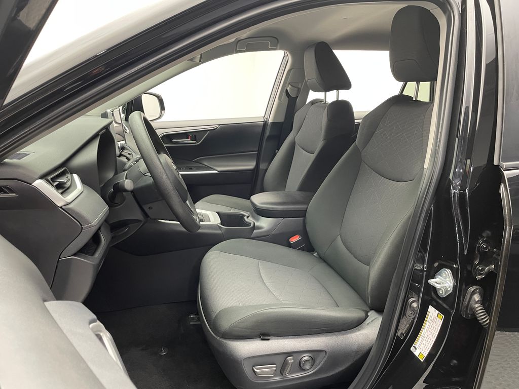 2024 Toyota RAV4 XLE 13