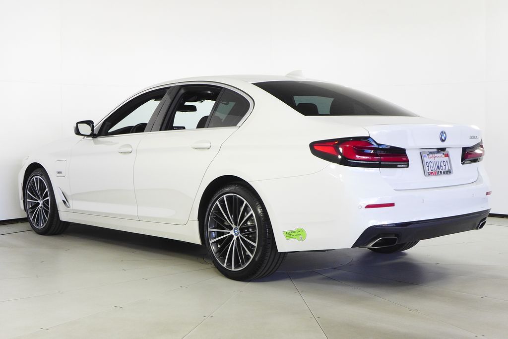 Thumbnail: 2023 BMW 5 Series - 9