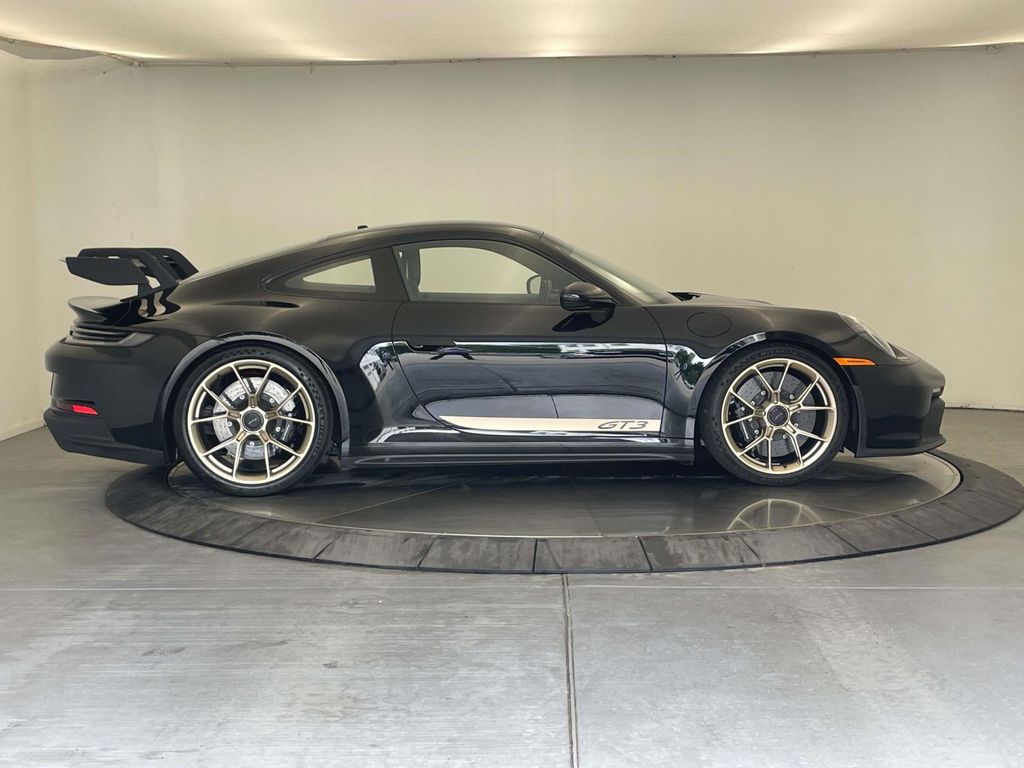 2024 Porsche 911 GT3 - 7