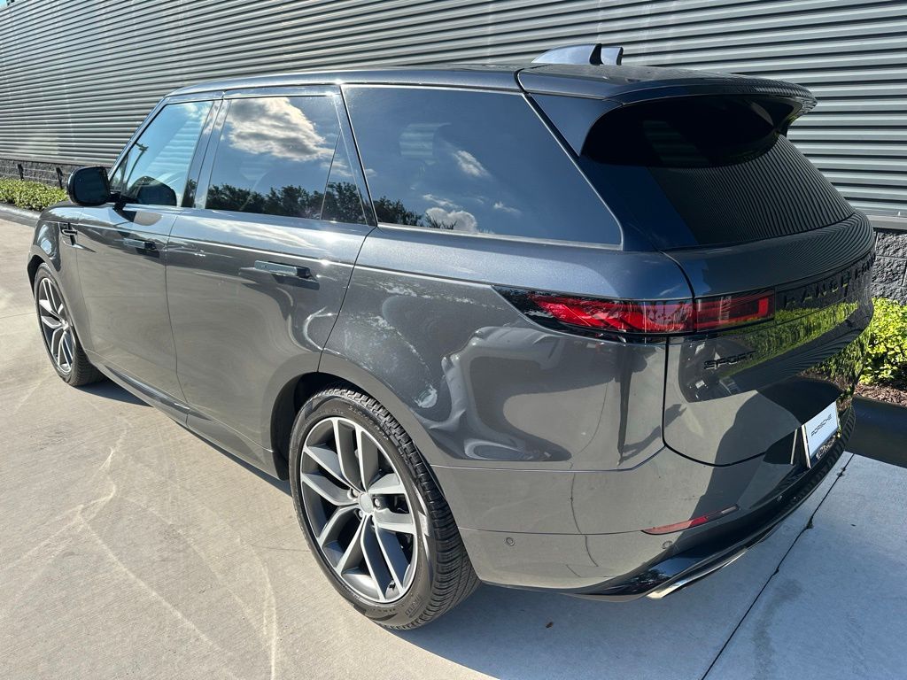 Thumbnail: 2023 Land Rover Range Rover Sport - 3