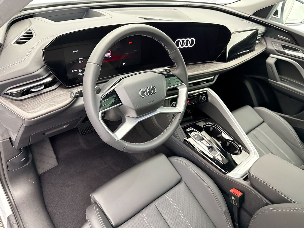 Thumbnail: 2025 Audi Q5 - 10
