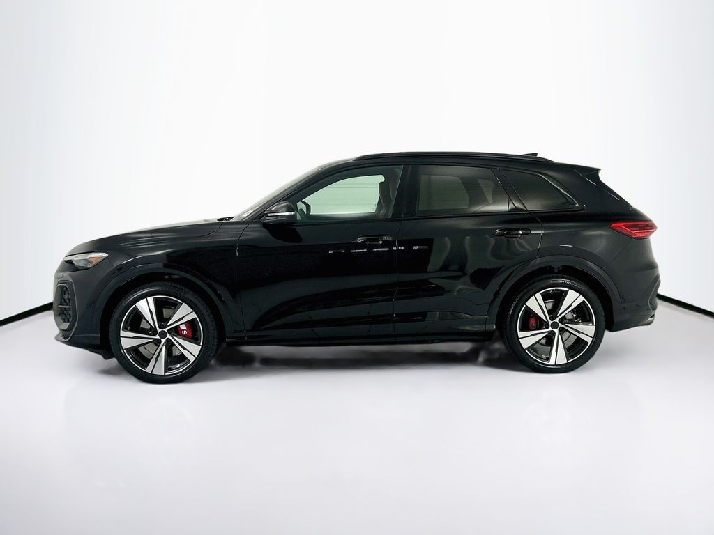 Thumbnail: 2026 Audi SQ5 - 8