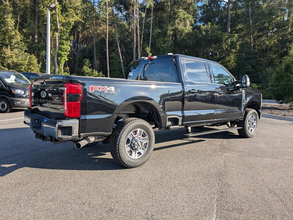 2026 Ford Super Duty F-350 SRW LARIAT