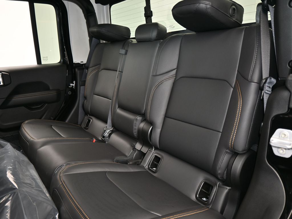 New 2026 black clearcoat Jeep Sahara image 28