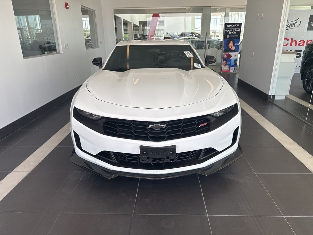 Summit White 2023 Chevrolet Camaro 1LT Coupe RWD Coupe Rear-Wheel Drive 8-Speed Automatic