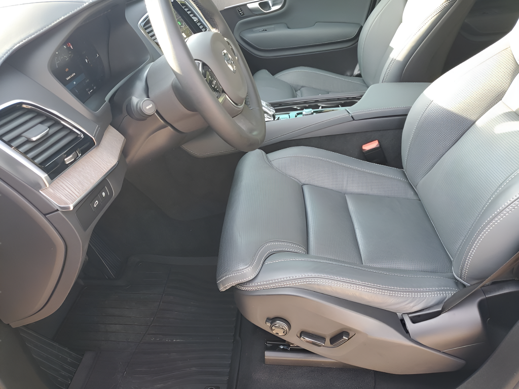 Used Car 2024 Volvo Xc90 Recharge Plug-in Hybrid  Ultimate For Sale Under $50,000 In Austin, Texas