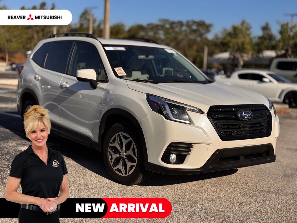 2023 Subaru Forester Premium Crossover AWD