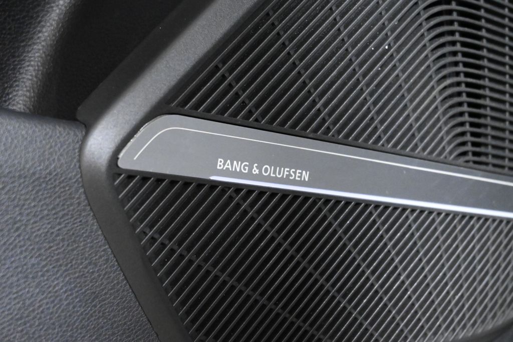 Thumbnail: 2025 Audi Q5 - 30