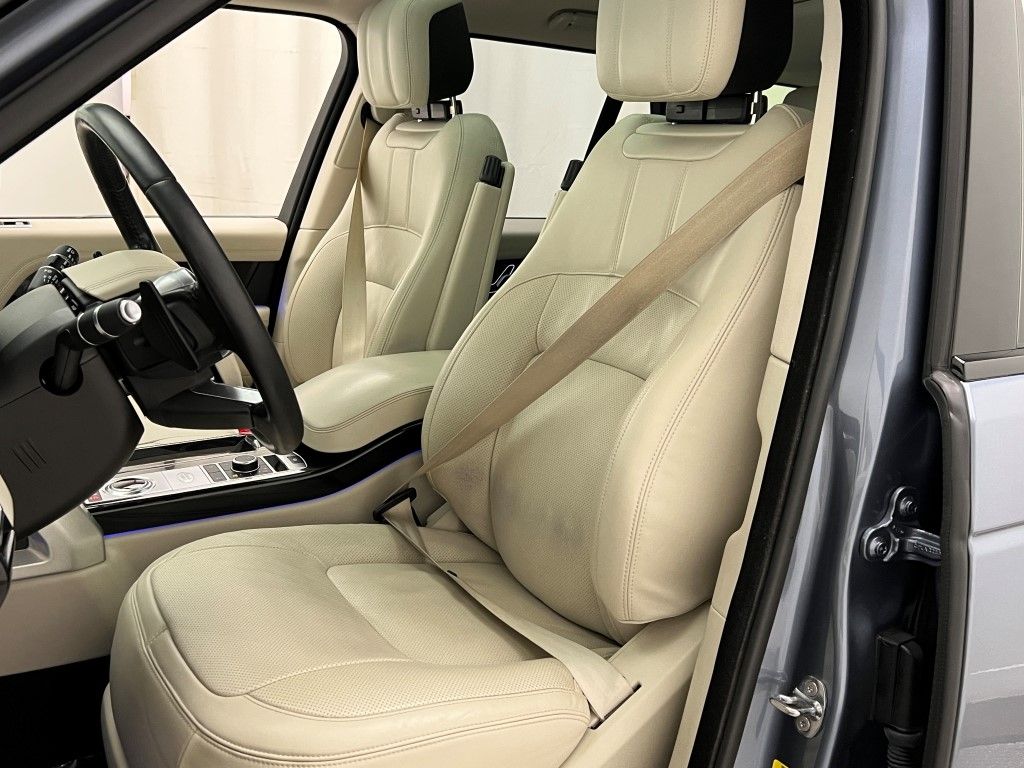 Thumbnail: 2021 Land Rover Range Rover - 25
