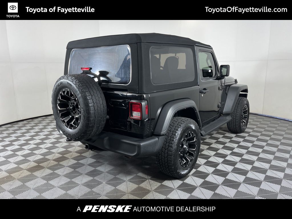 Thumbnail: 2022 Jeep Wrangler - 10