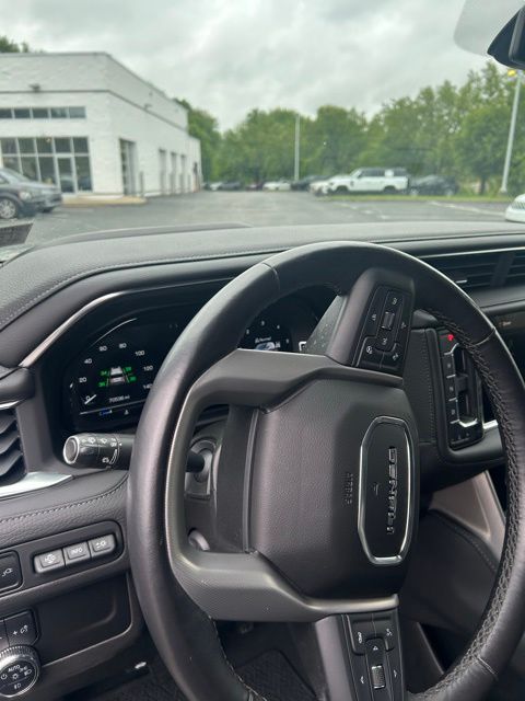 Used 2022 Black GMC Denali image 19