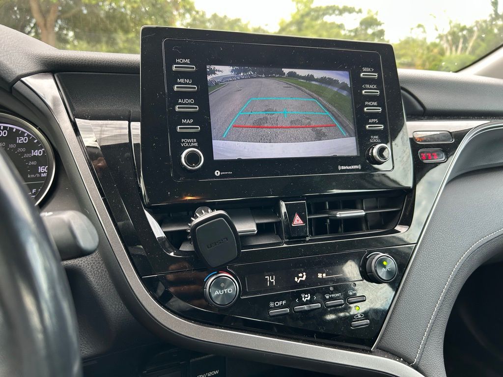 Thumbnail: 2021 Toyota Camry - 20