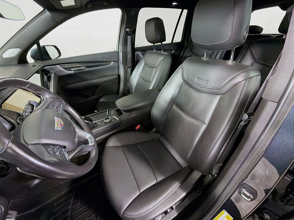 Used 2023 Cadillac XT6 SUV