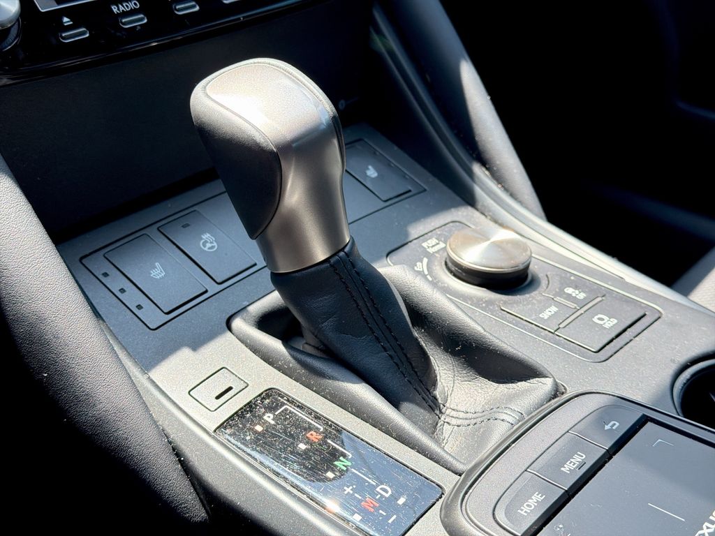 Thumbnail: 2025 Lexus IS - 20