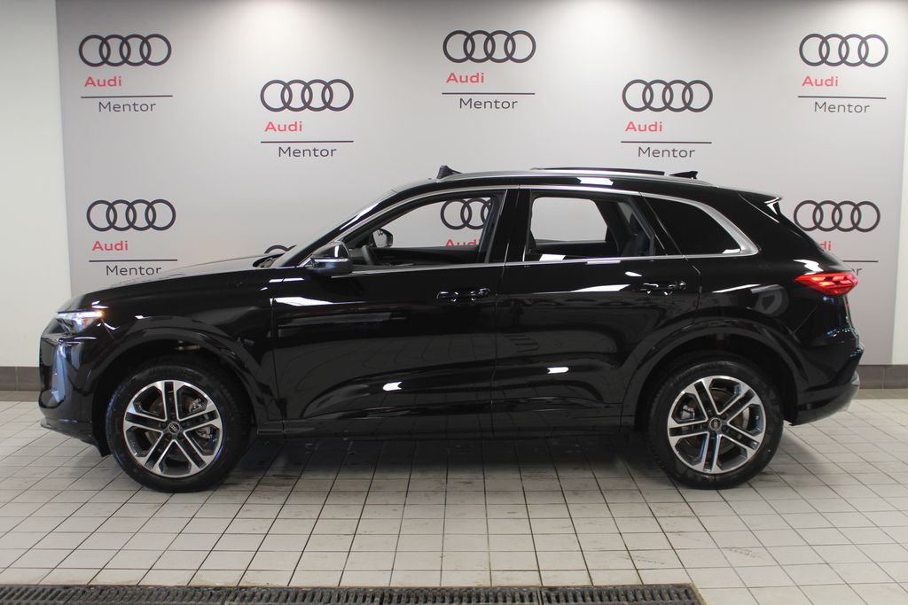 Thumbnail: 2025 Audi Q5 - 3