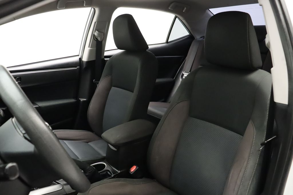 Thumbnail: 2017 Toyota Corolla - 13