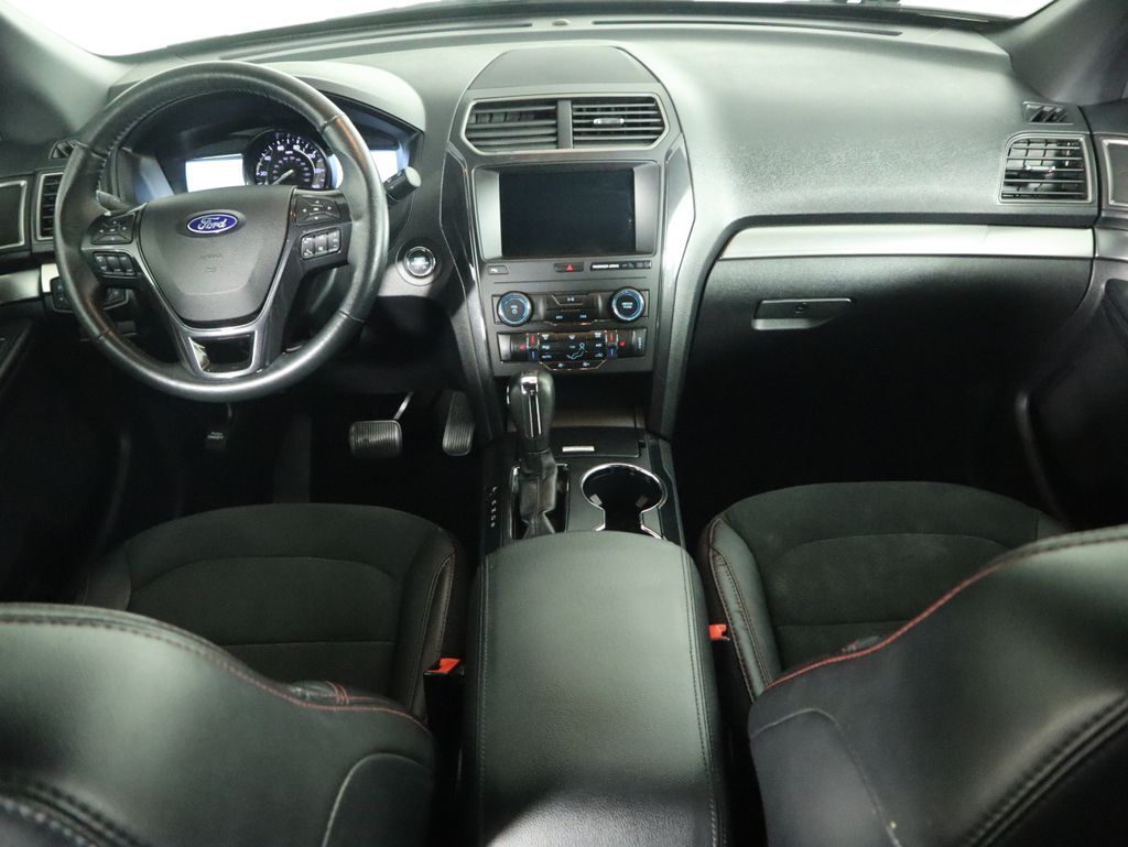 Thumbnail: 2019 Ford Explorer - 13