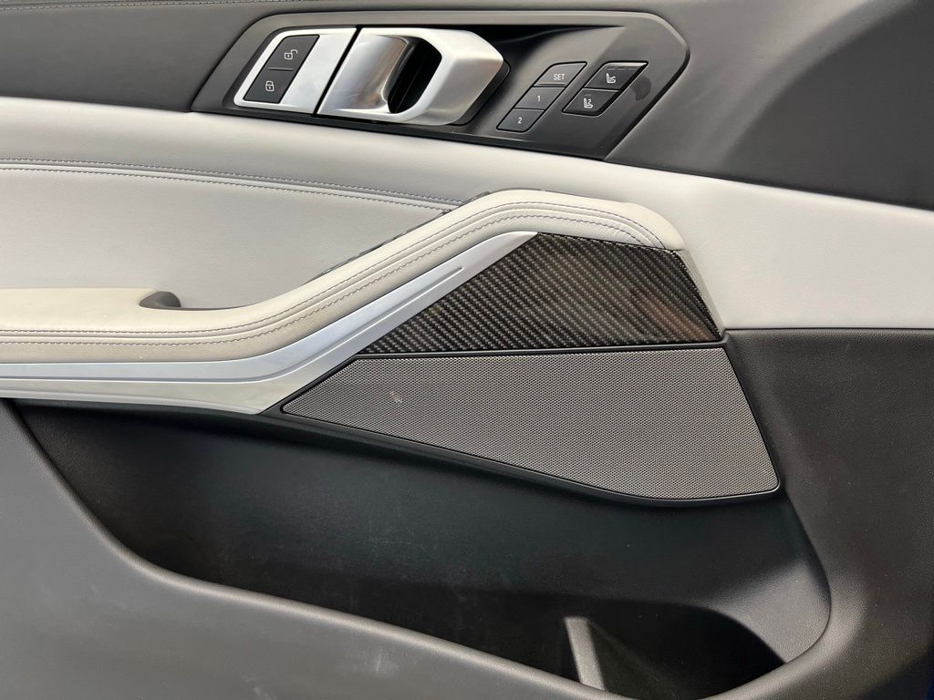 2023 BMW X5 M 22