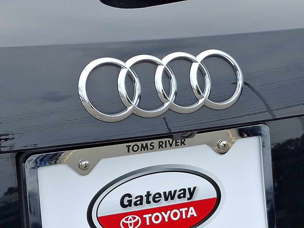 Thumbnail: 2021 Audi Q3 - 30