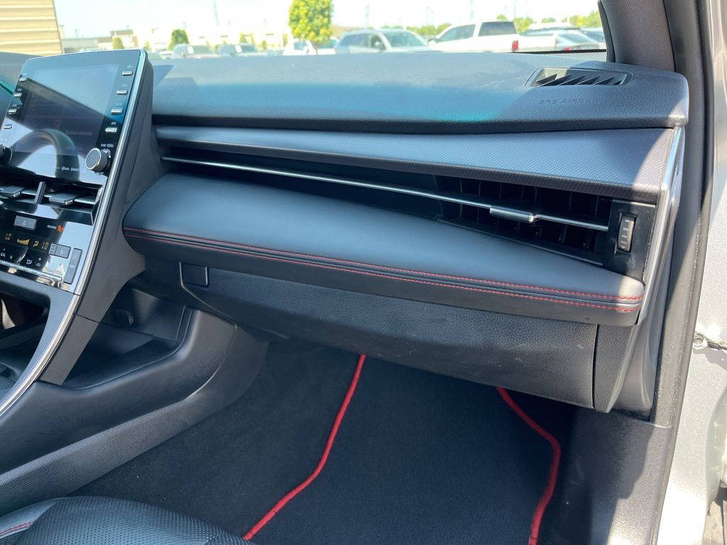 Thumbnail: 2020 Toyota Avalon - 28